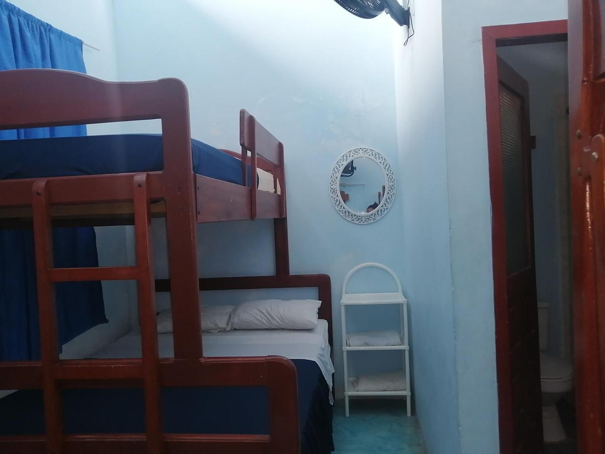 Hostal Aruba Atacames Habitación foto